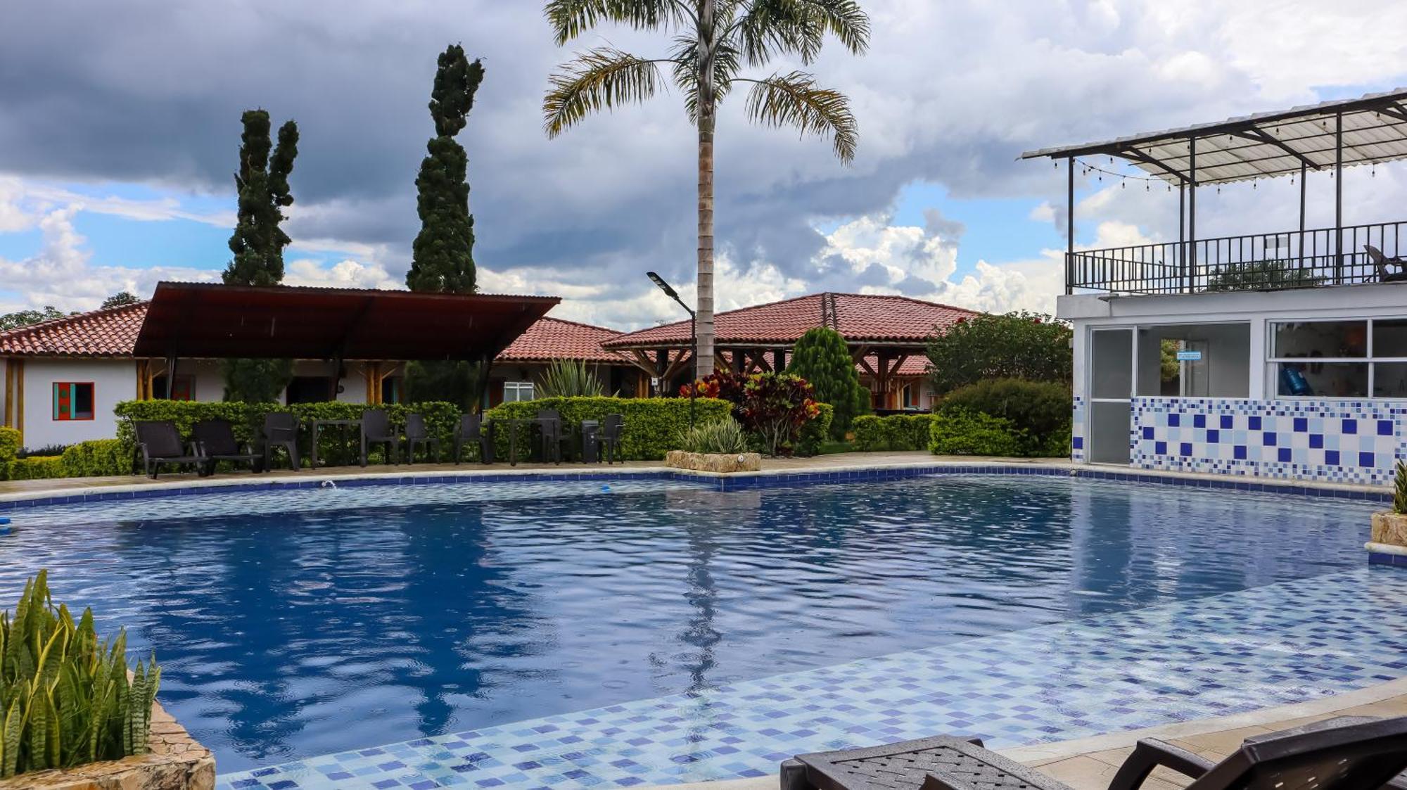 Hotel Parque De Los Arrieros Montenegro Ngoại thất bức ảnh