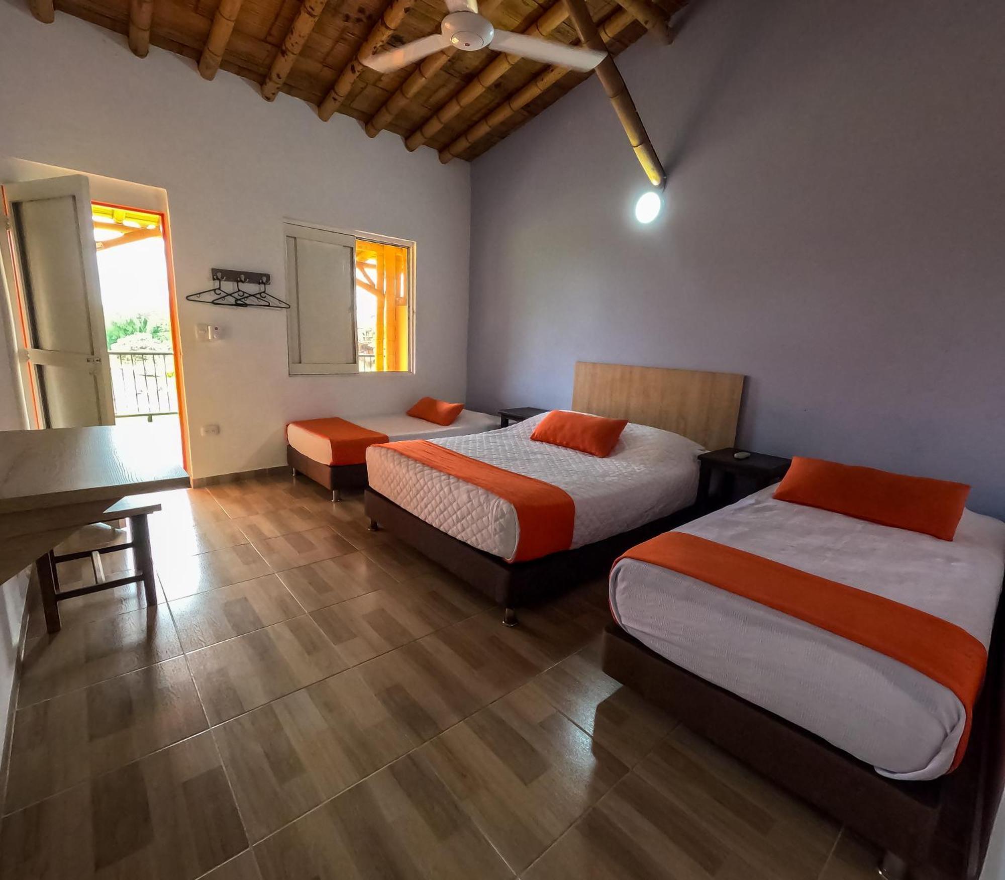 Hotel Parque De Los Arrieros Montenegro Ngoại thất bức ảnh