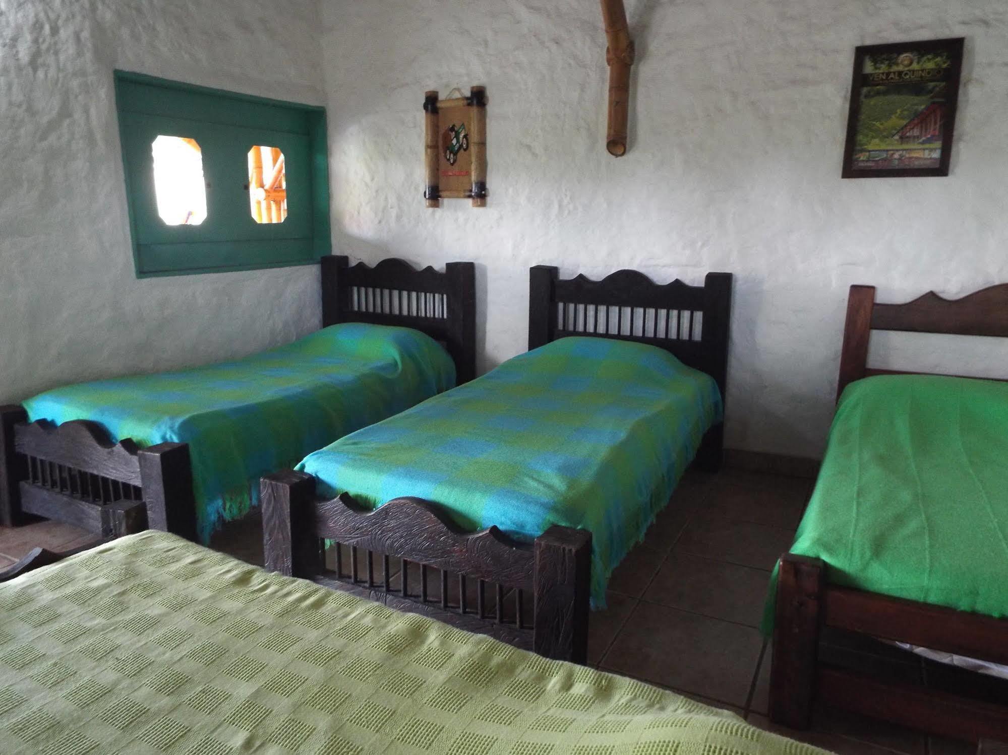 Hotel Parque De Los Arrieros Montenegro Ngoại thất bức ảnh
